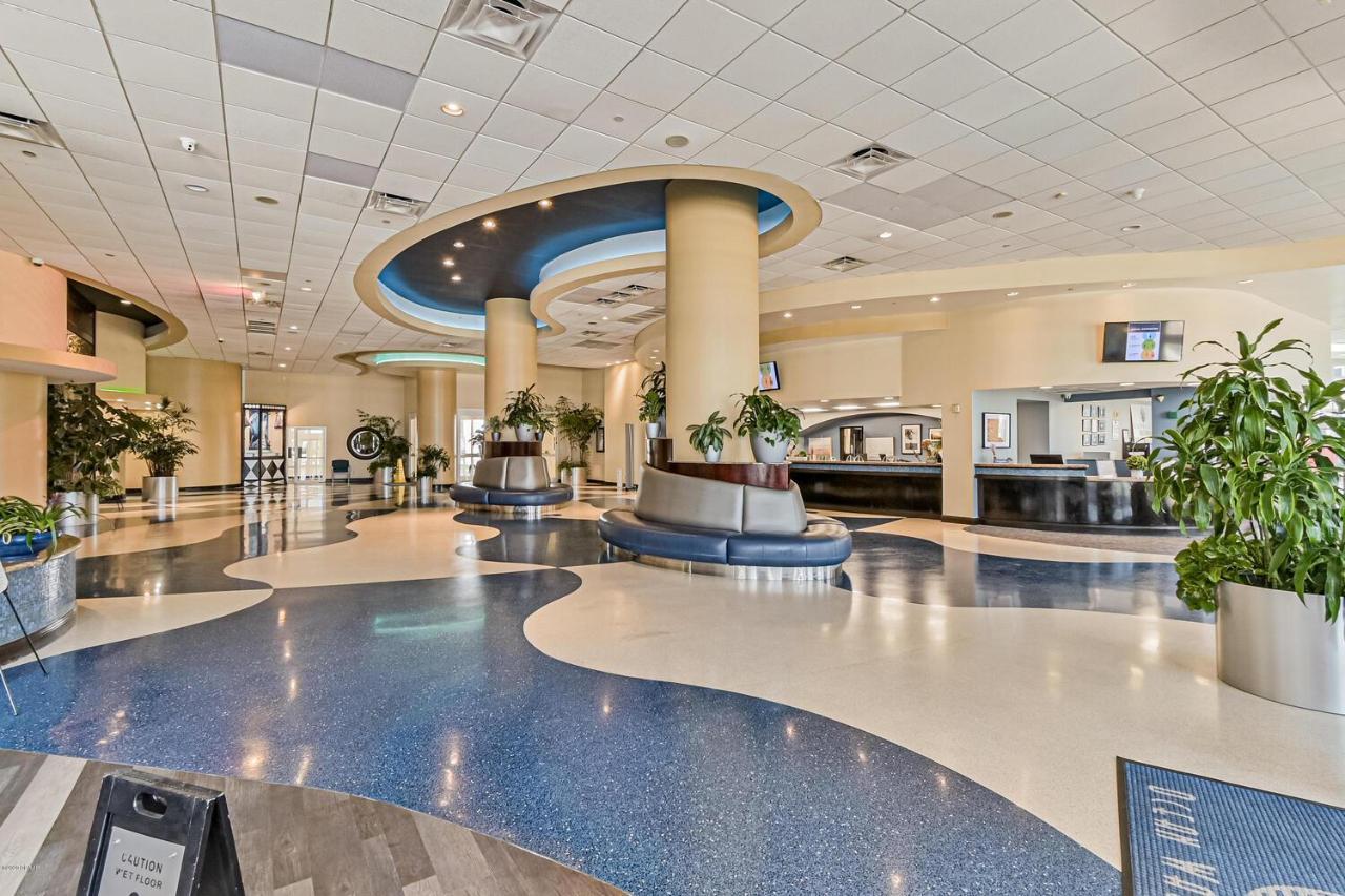 Penthouse Floor 1 Bedroom Direct Oceanfront Wyndham Ocean Walk - Daytona Funland 1908 Apartamento *