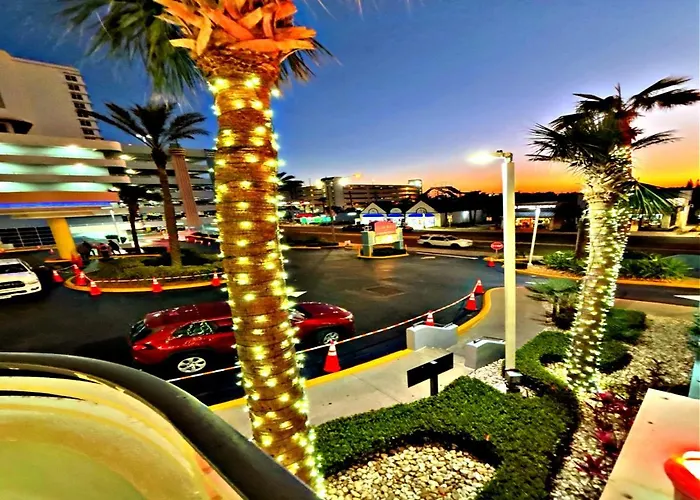 Penthouse Floor 1 Bedroom Resort Condo Direct Oceanfront Wyndham Ocean Walk - Daytona Funland 1908